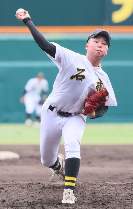 石橋、初出場でベスト８ならず　アルプスでは２千人超が応援　全国高校野球選手権第１０日