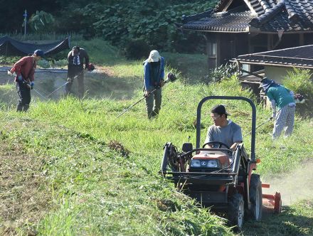 草刈り困難世帯を支援  「お助け隊」が活動開始  龍江一区新地常会【長野県飯田市】