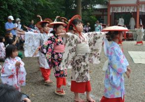 お話の神様・稗田阿礼を顕彰　地元の子どもら「稗田の舞」を奉納 - 奈良県大和郡山市売太神社で「阿礼祭」