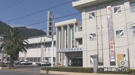 花火の燃えかすが原因か　海水浴場でごみ箱を焼く火事　静岡・下田市白浜海水浴場