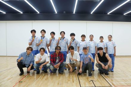 GENERATIONS、帰国後の体操ニッポン代表選手団をお出迎え！全員で「エンドレス・ジャーニー」のダンスも