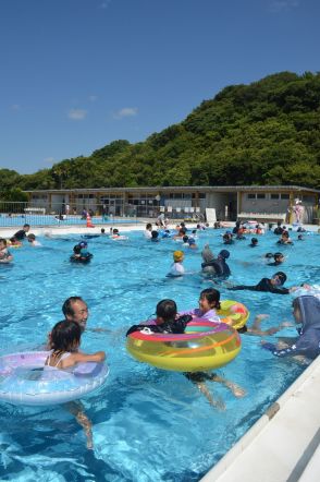 市民プールや花の海、お盆も盛況【山陽小野田】