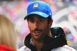 「失敗すればF1キャリアは終わる」去就未決定のD・リカルドはレッドブル復帰が唯一の選択肢か？ 英メディアは後半戦で角田、ペレスを上回る結果が必要と強調