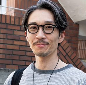 【40代メンズに似合う髪型】セットしすぎないのがいい。「白髪ヘア」の正解例4選