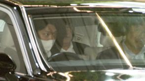 岸田首相が私邸で家族と食事　退陣を表明して初めて　裕子夫人の誕生日祝いを兼ねてか