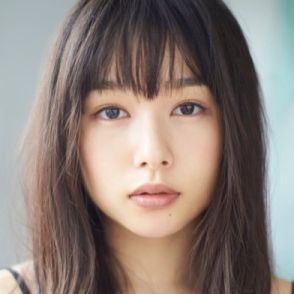 桜井日奈子が予想外な場所から可愛くひょっこり！　ファン「キュンからのギュン」