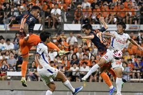 清水エスパルス首位堅持 甲府との“富士山ダービー”で3-0 止まらないホーム無敗記録13に【J2第27節】