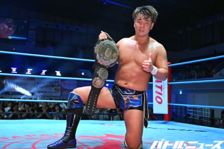 老害ファンに宣戦布告！20代同士の三冠ヘビー級王座戦を制した青柳優馬が“新時代”を背負って吼える！