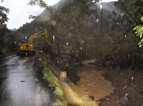 福島・猪苗代の国道459号に土砂流入、一時通行止め　大雨の影響