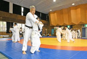 鹿児島県　鈴木桂治監督（パリ五輪日本男子柔道）来島　観光親善大使に就任　柔道教室開き、子どもたちと交流