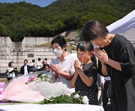 広島土砂災害間もなく10年、慰霊の祈り込め献花式　安佐南区八木3丁目