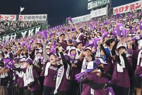 島根県立大社高校の魔曲「サウスポー」の応援力　１９日、夏の甲子園準々決勝で神村学園と対戦