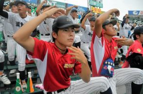 滋賀学園「目立ってなんぼ」　アルプスで踊り狂う団長に芽生えた思い