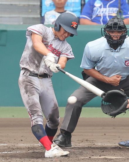 【甲子園】京都国際・奥井颯大が先制適時二塁打