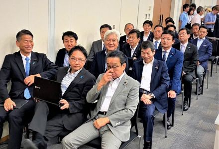 自民総裁選出馬表明の小林氏、同席24人は福田達夫、大塚拓、吉田真次、塩崎彰久ら各氏…