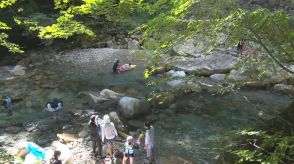 父親が人工呼吸…渓谷で川遊び中に中学生が溺れる　居合わせた人が心臓マッサージ　ドクターヘリで搬送　