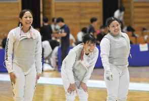 パリ五輪銅の菊池（翔陽高出）「熊本に恩返し」　国スポ九州ブロック大会フェンシング、県代表で出場　鮮やか剣さばきで全勝