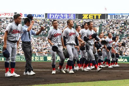 【甲子園】京都国際 プロもスタンド観戦！  「俺たちの分まで…」４強入りへ導いたＯＢたちの執念