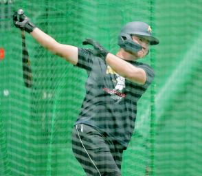 【甲子園】 初の決勝を目指す神村学園 ・小田大介監督が打撃投手を務め主砲の正林輝大「気持ちが入りました」