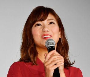 元AKB宮澤佐江、“人生初”全頭ブリーチを報告　金髪姿に「最高」「美人は何してもかわいい」