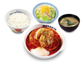 一時は販売中止も？松屋の夏の風物詩メニュー「うまトマハンバーグ」が毎年大人気のワケ