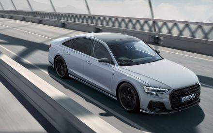 アウディ、40台限定の「A8 グランドツーリング リミテッド」 ガソリン＆PHEV仕様を設定