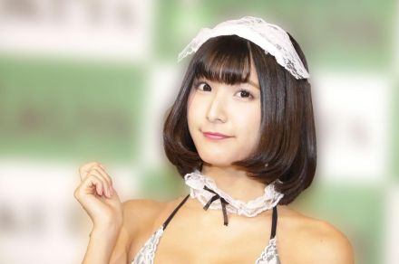 ＜彩川ひなの＞黒ランジェリーで美しいボディーライン　「#きょうのハレンチボディー」公開