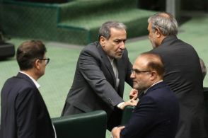 イラン新閣僚決まる、外相に「プロでタフ」な対米柔軟派　対話進むか