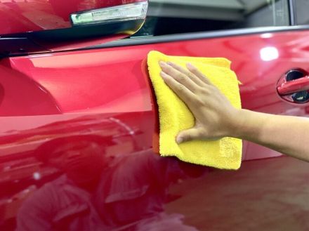 駐車場に水が無くても大丈夫！ 水なし洗車で愛車を美しく保つ方法～Weeklyメンテナンス～