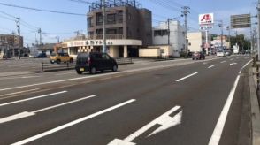 未明に高齢女性がひき逃げされ意識不明の重体　警察が逃走車の行方追う　福井市の国道416号