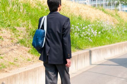 「生理中でシートには血が…」知的障害を持つ高1男子を休日に誘い、レンタカーの車内で性行為に及んだ女性教師（30）の“驚くべき弁解”とは