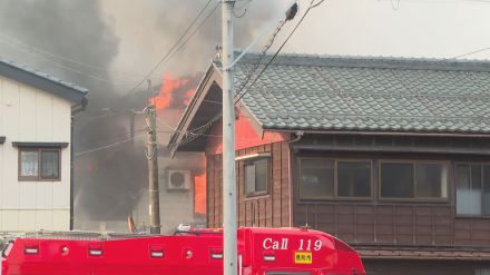 【続報・火事】見附市で住宅火災　6棟に延焼か　停電も　市が避難所を開設【新潟】