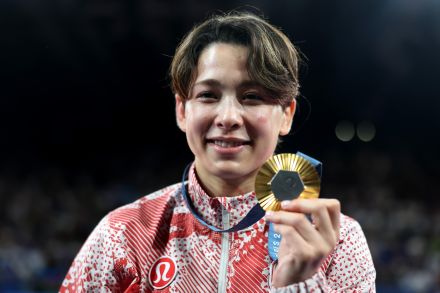 「家族のサポートに勝るものはない」柔道女子57キロ級金の出口クリスタ、父母との“熱い抱擁”に感動の声続々！「何度見てもいい」