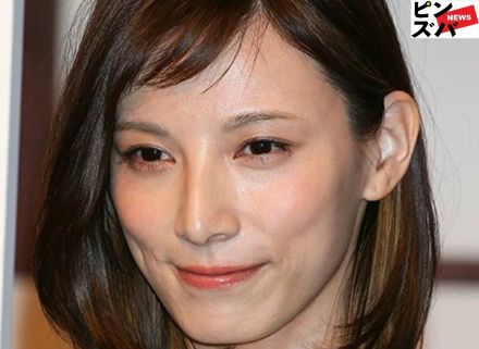 「やっぱ美人やなぁ」加藤あい41歳、ピンクT＆ホルターネック姿のハワイ満喫ショットに反響