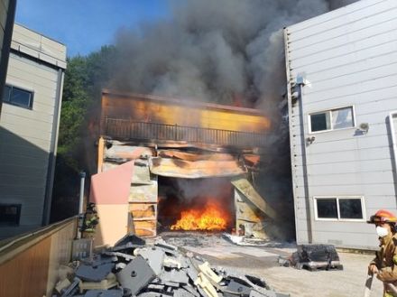 韓国鎮川のバッテリー倉庫で火災…リチウム電池の爆発で４０代の社長が死亡