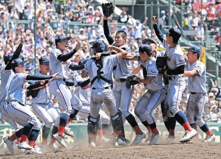 京都国際、関東第一を破り初優勝 夏の大会の決勝が延長戦になったのは18年ぶり13度目【甲子園記録メモ】