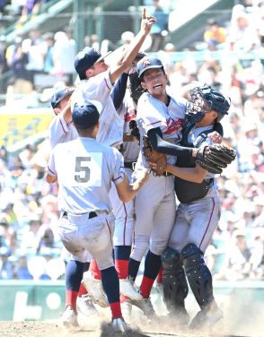 【甲子園】初Ｖ京都国際の小牧監督「こんなおっさんに素晴らしい夏休み」「たくましくなった」