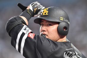 【ソフトバンク】山川穂高　相手を震え上がらせる「９分の８」高確率弾…首脳陣も最敬礼