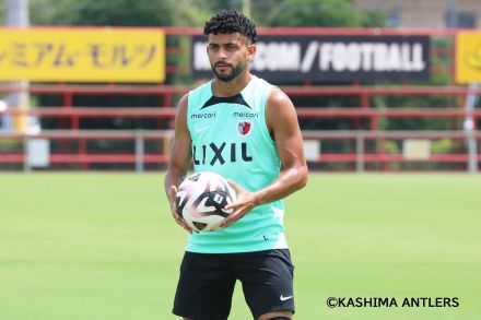 【鹿島】今夏3人目の新戦力、ブラジル人MFターレス・ブレーネルが抱く優勝への思い。「チームに貢献することを第一に考えて」