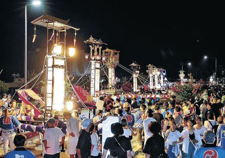 復興へ気持ち一つに　輪島大祭　祭りの熱気、絆生む