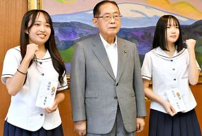 県勢9年ぶり、感謝胸に「全力プレー」　東根の渡辺さんと西塚さん、国スポ・ボウリング少年女子に出場へ