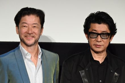 【イベントレポート】「箱男」27年越しの公開に永瀬正敏が感無量、浅野忠信は箱の中でパンツ一丁