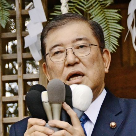 石破茂氏が自民党総裁選への立候補を表明　「３８年間の政治生活の集大成」　鳥取県八頭町の和多理神社境内で記者会見