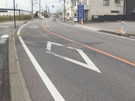 どちらかが中央線はみ出しか…国道でワンボックスカーと対向車線のバイクが正面衝突 バイクの男性が意識不明の重体