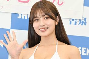 人気グラドル花咲楓香、初写真集は「分厚っ！」　大好きな野球のカット撮影も「目が開かなくて」