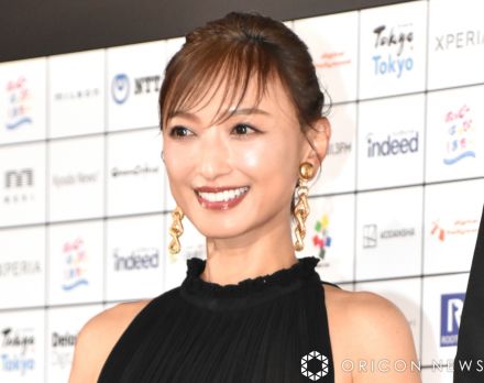 52歳・望月理恵『ぶらり途中下車の旅』で「びちょびちょに（笑）」　ポニーテール姿に反響「かわいすぎる」