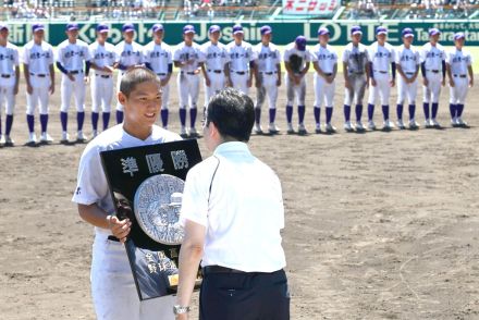 【甲子園】タイブレーク激闘から一夜　準Ｖ関東第一・高橋徹平主将「本当にいい場所だった」