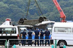 海中に沈んだ軽自動車を発見　一部白骨化した遺体見つかる　車は北九州市内５０代男性名義、遺体の性別・身元は不明　島根・七類港