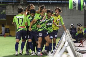 鳥取が今季初の3連勝！ 雷による中断と再開を経て、試合終了間際のPKでFC大阪に劇的勝利◎J3第25節