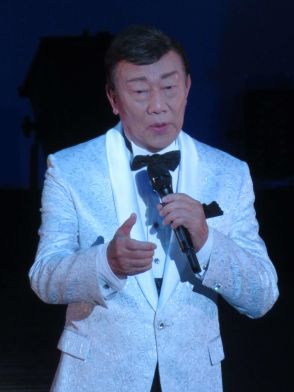 橋幸夫「夢グループ20周年記念コンサート」に参加「死ぬまで歌う、芝居もやる」